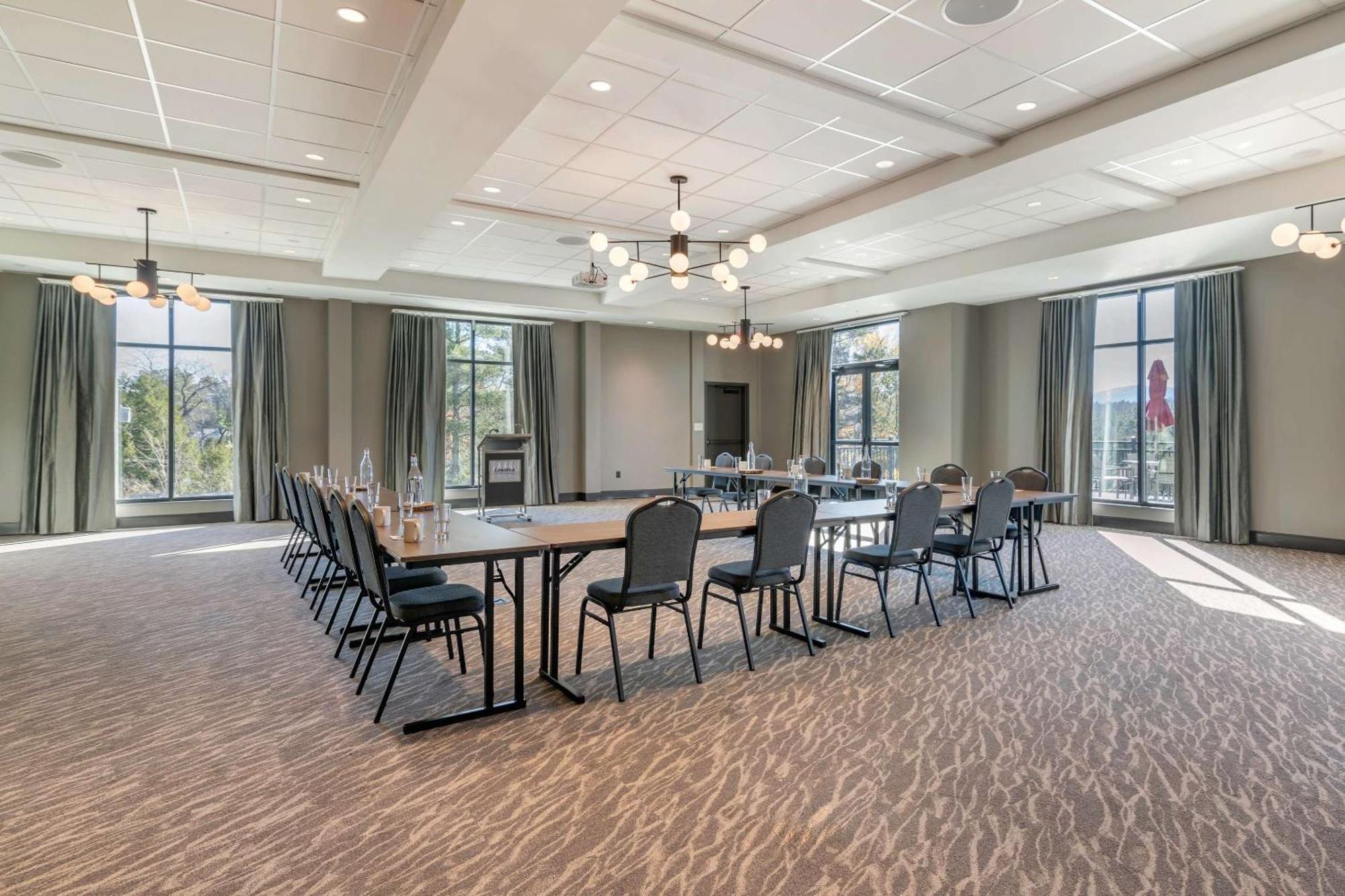 Cambria Hotel Lake Placid - Lakeside Resort Esterno foto