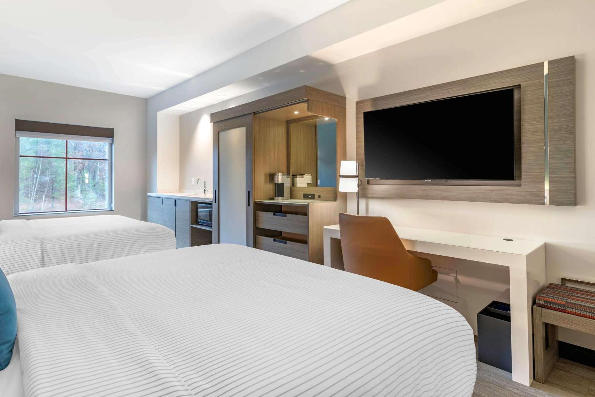 Cambria Hotel Lake Placid - Lakeside Resort Esterno foto