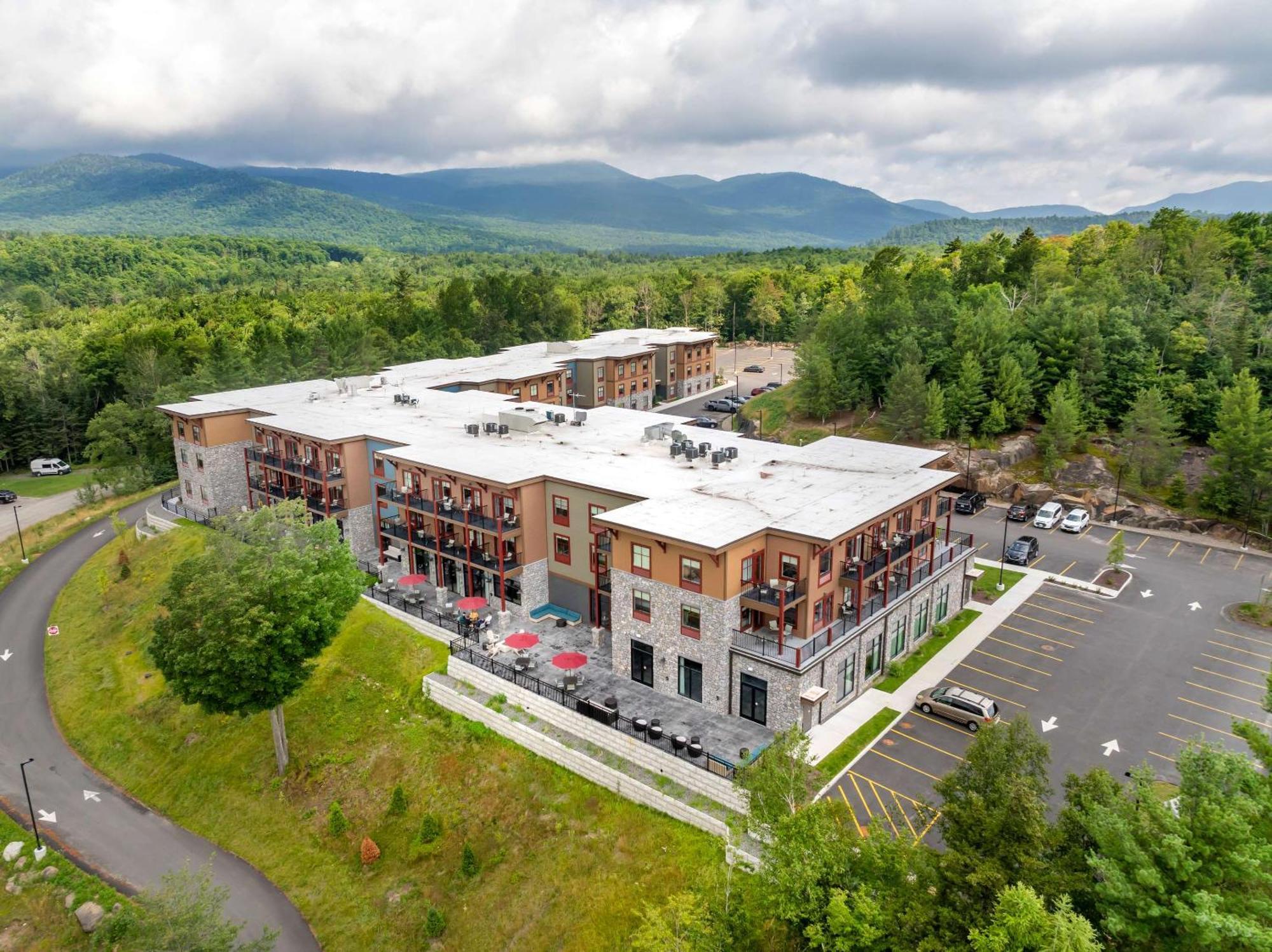 Cambria Hotel Lake Placid - Lakeside Resort Esterno foto