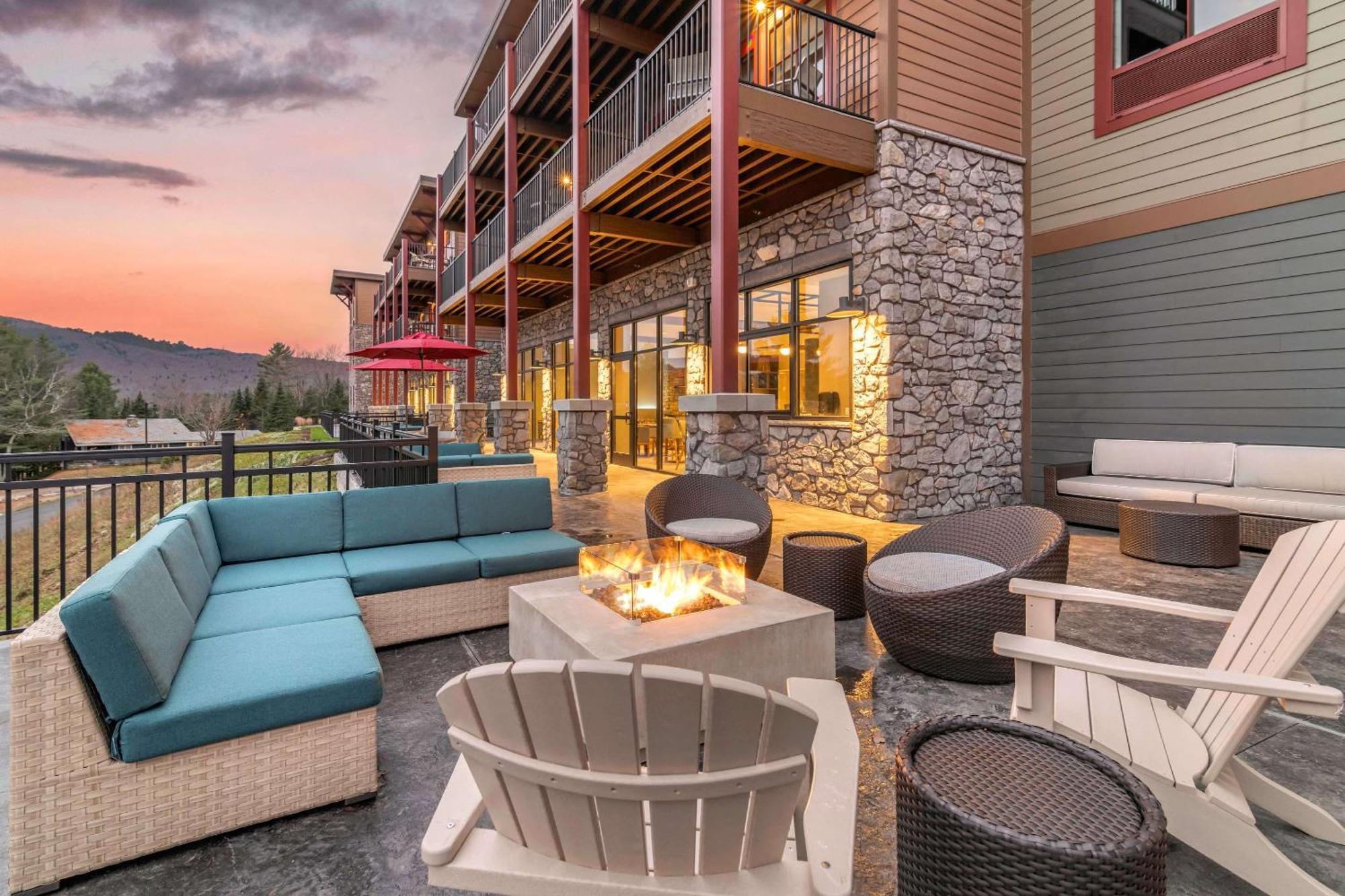 Cambria Hotel Lake Placid - Lakeside Resort Esterno foto