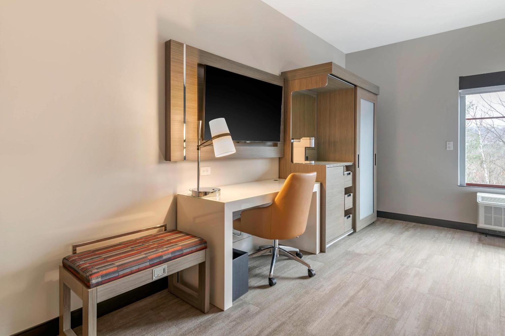 Cambria Hotel Lake Placid - Lakeside Resort Esterno foto
